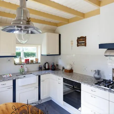 Casa de Férias Vrijstaand Vakantie Huis Met Prive Wellness Lochem